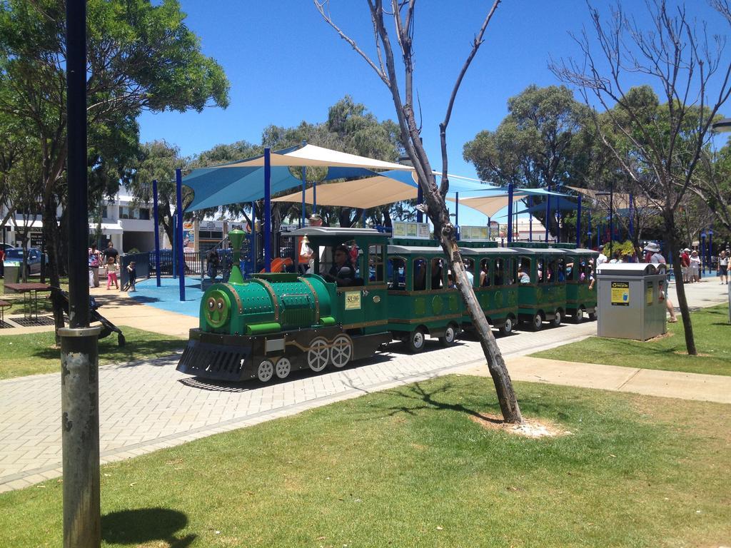 Mandurah Ocean Marina Chalets Eksteriør bilde