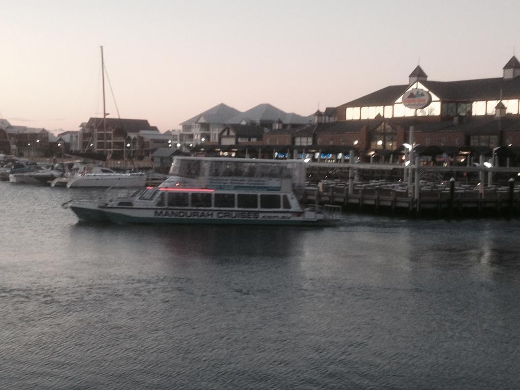 Mandurah Ocean Marina Chalets Eksteriør bilde